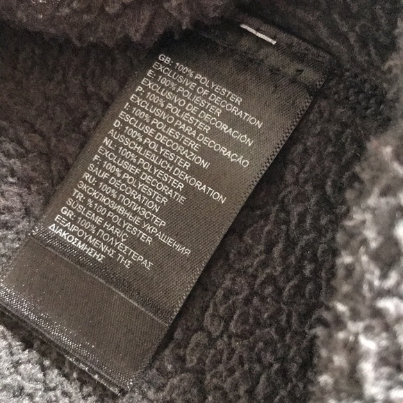 North face- pullover- gray- S - Picture 8 of 11